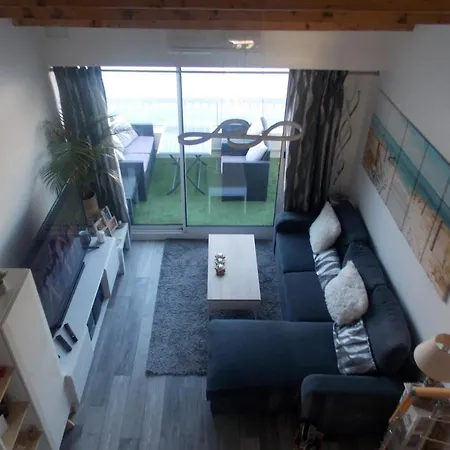 Charming Duplex With Balcony Overlooking The Port