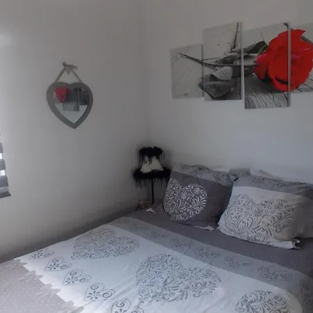 Charming Duplex With Balcony Overlooking The Port アグド
